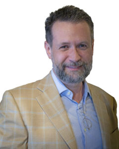 Imagem da notícia - Pesquisador da FMT-HVD, Dr. Marcus Lacerda é nomeado Diretor do Programa TDR da OMS  